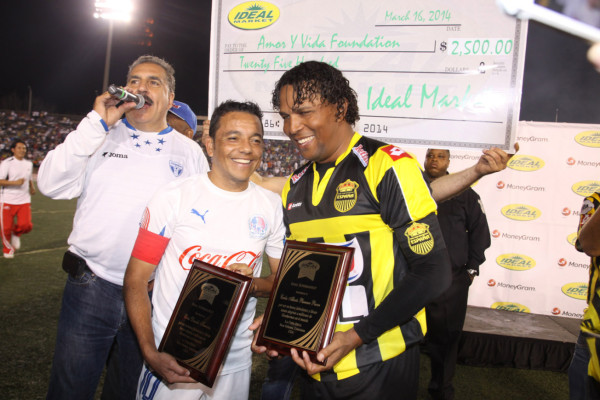 Real España y Olimpia igualaron 1-1 en el estadio Tad Gormley de New Orleans