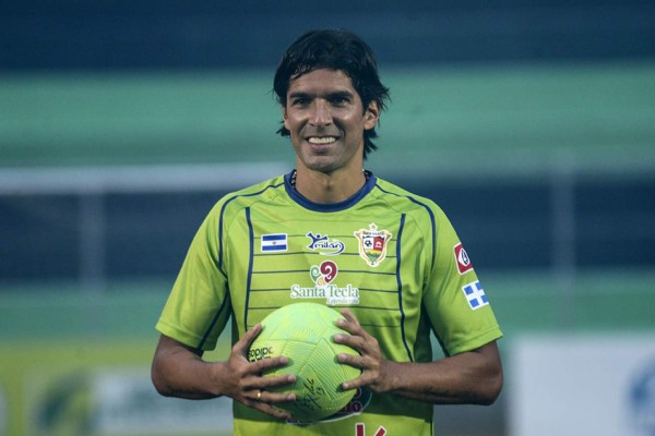 Grandes figuras del fútbol que siguen brillando a sus 36 años o más