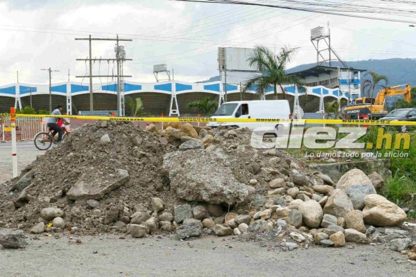 FOTOS: Así están las afueras del Olímpico previo al Real España-Olimpia