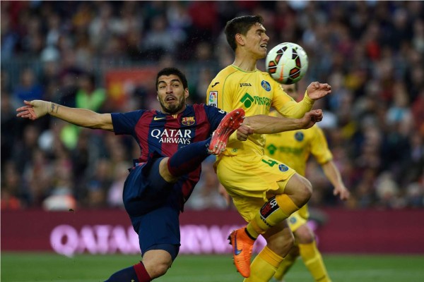 Barcelona aplasta 6-0 al Getafe en el Camp Nou .