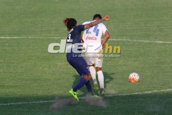 ¡Clásico ardiente! Las imágenes que no mostró la TV del Motagua-Olimpia