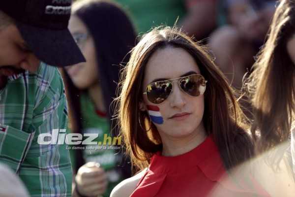 ¡Solo bellezas! El Yankel Rosenthal se viste de gala y nos muestra a sus niñas lindas