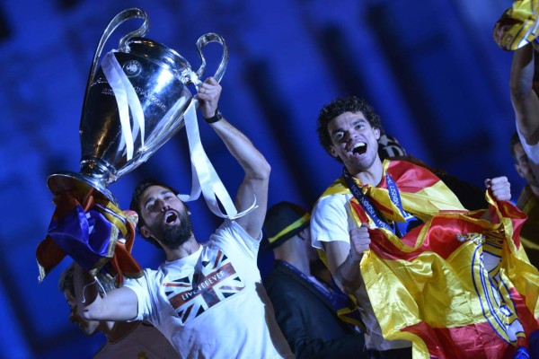 El Real Madrid celebra en la Cibeles
