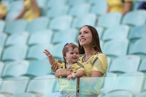 ¡Unas diosas! Larissa Riquelme y Cindy Álvarez enamoran en el Colombia-Paraguay