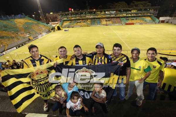 Real España y Municipal se enfrentan por la Champions de Concacaf.