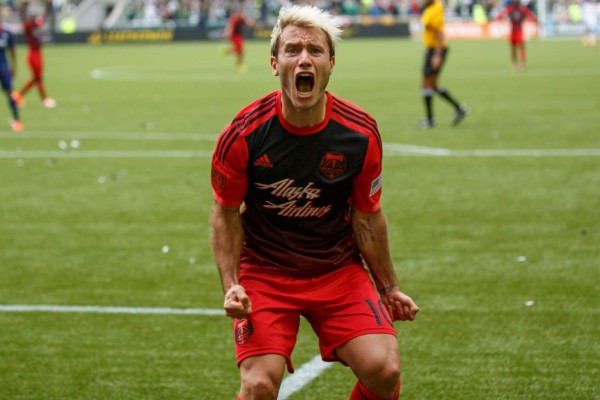 Top 10: Hechos deportivos que marcaron un día como hoy