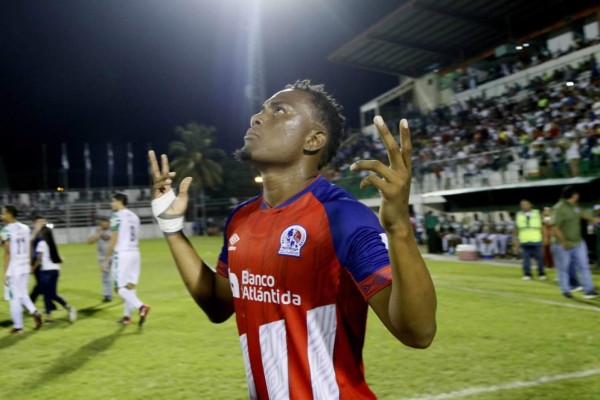¡Ofensivo y sin miedo! Olimpia revela su 11 titular para enfrentar al Saprissa