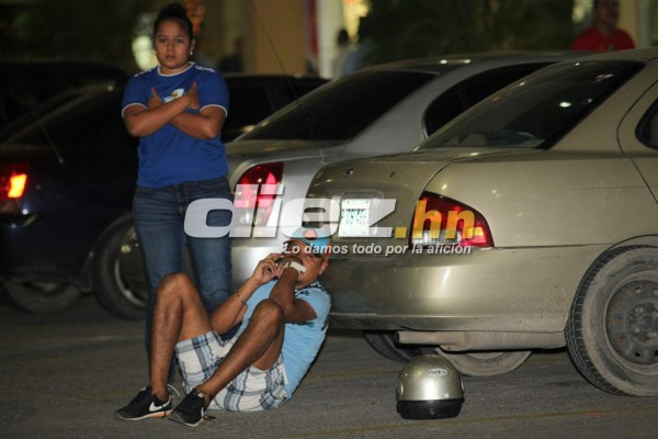 Desgarradoras imágenes en la escena del crimen donde asesinaron a Arnold Peralta