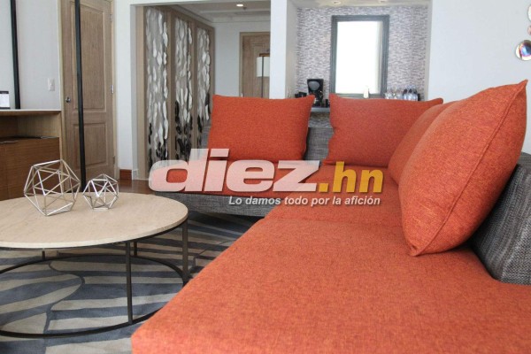 Almohadas de algodón egipcio y otros lujos esperan a Ronaldinho en Honduras