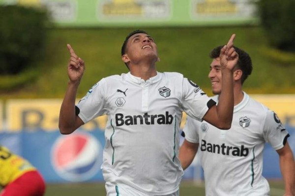 RUMORES Y FICHAJES: Defensor español llega al fútbol de Costa Rica