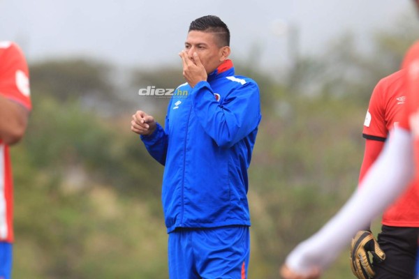 FOTOS: Caras serias y hermetismo en el entrenamiento de Olimpia