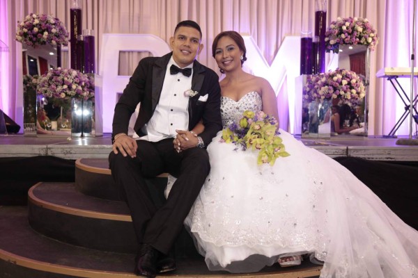 Ex futbolista Roy Posas contrae matrimonio en Tegucigalpa