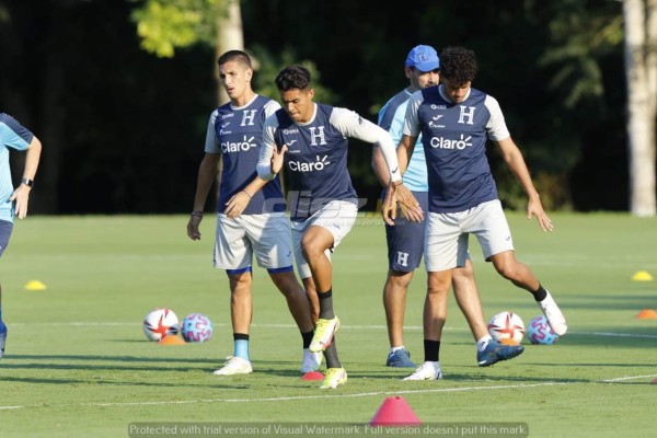 ¿El último entreno de Coito en la H? El entrenador no paró de sonreír y la práctica se hizo en cancha privada