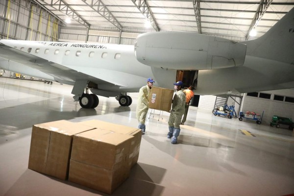 Llegan a Honduras respiradores donados por ex nadador para la lucha contra el coronavirus