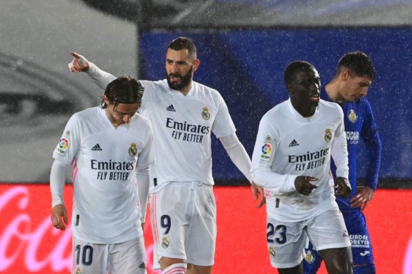 Real Madrid cumple ante el Getafe pese a las bajas y se acerca al Atlético por el liderato