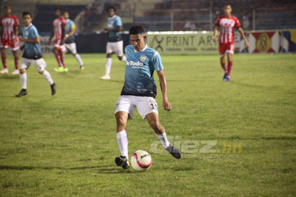 FICHAJES: Marathón lo fichó y lo envió a préstamo; Motagua anuncia regreso de legionario