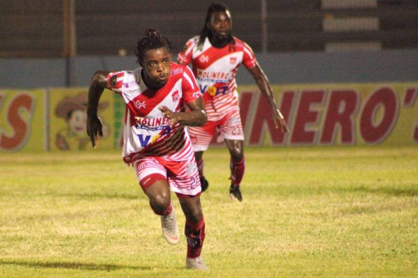 Jugadores y exfutbolistas hondureños con doble nacionalidad o ascendencia de otro país