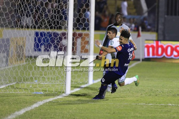 Las imágenes que no viste en televisión de la vuelta de repechaje en Honduras