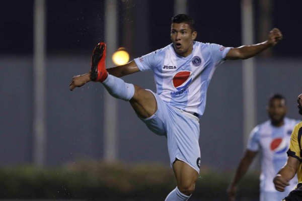 Las sorprendentes imágenes que no viste por tv en juego de Real España ante Motagua