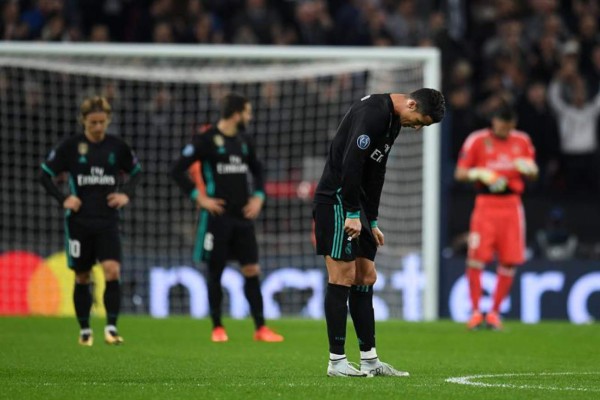 Lo que no se vio en tv: Las 'caras largas' de CR7 y de todo el Madrid en Wembley