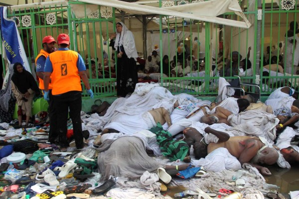 FOTOS: Dolor y muerte se vive en Arabia Saudita tras tragedia de peregrinos