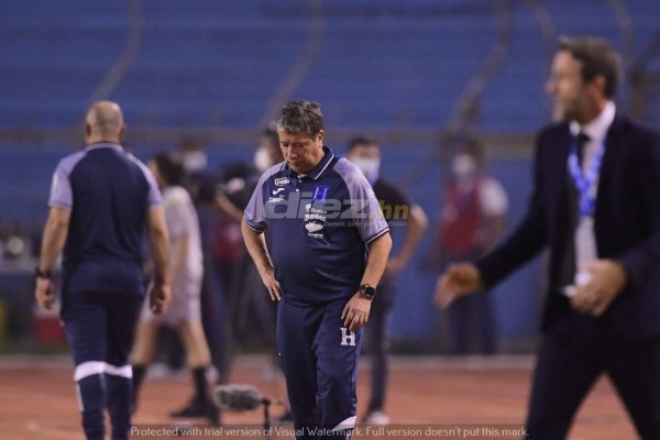 La noche que pintaba como fiesta y terminó en una pesadilla para 'Bolillo' Gómez en su debut con Honduras