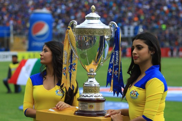 FOTOS: La belleza que impactó en la gran final entre Motagua y Marathón