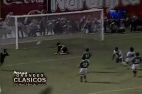 FOTOS: Grandes celebraciones de Honduras ante México en San Pedro Sula