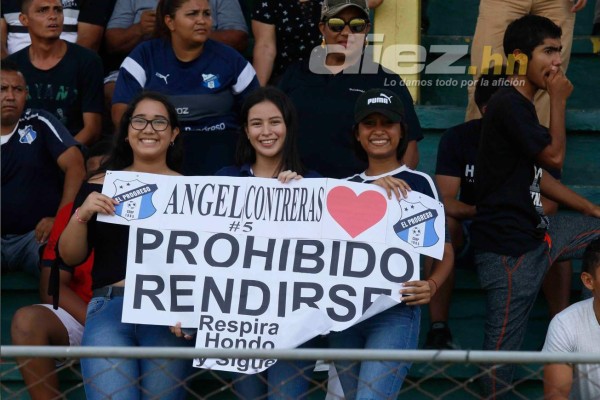 ¡Ambientazo! Progeseños y olanchanos viven una fiesta en el Humberto Micheletti