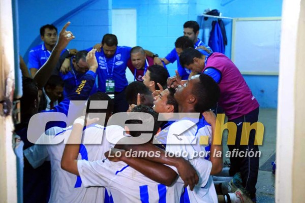 ¡La celebración de la Sub 17 de Honduras al clasificar al Mundial!