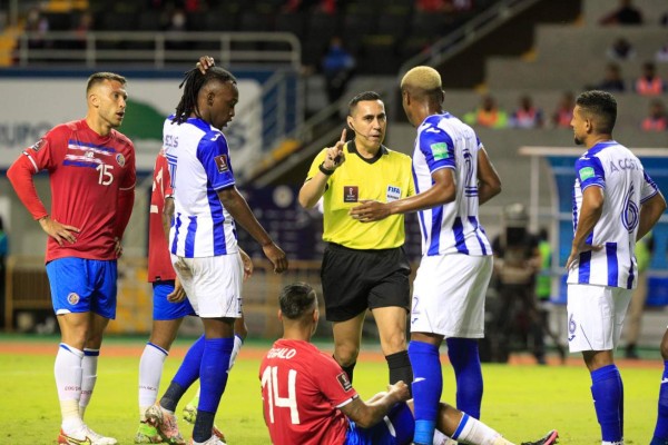Romell Quioto dejando tendido a Navas, la reacción de Luis Suárez ante la pedida de su salida y la alegría tica