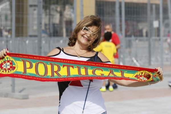 FOTOS: Las bellas chicas que calientan el juego Honduras-Portugal