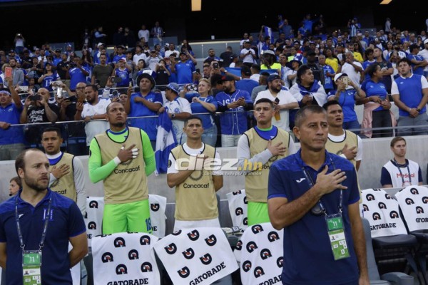 Las otras imágenes: Emilio y Ever consuelan a salvadoreños y la reacción de Coito