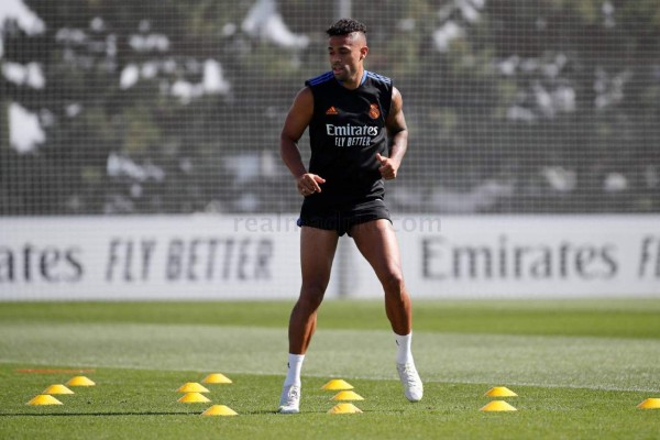 ¿Quién es el siguiente? Así marcha la operación salida del Real Madrid; el crack que no se quiere ir&nbsp;&nbsp;