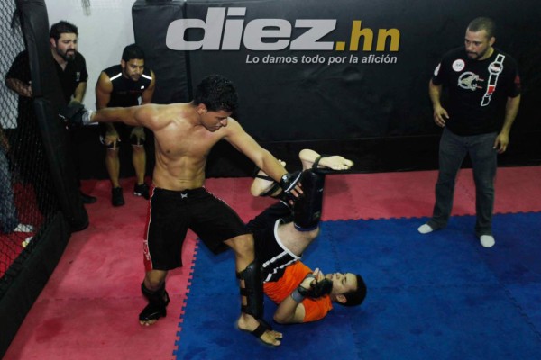 Artes Marciales mixtas en San Pedro Sula .