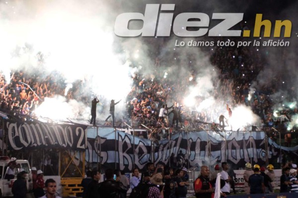 La afición motagüense celebra la #13.