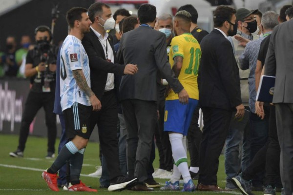 Así fue la bronca en el Brasil-Argentina: El momento en que llegaron a deportar a cuatro jugadores