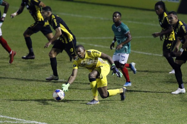El saludo de Mario y Vargas, las lágrimas de felicidad de Omar Rosas y Rocca al estilo Neymar