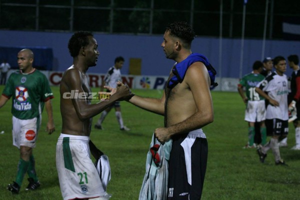 ¿Dónde está y qué hace la camada de futbolistas con los que Carlo Costly debutó en 2006 en Platense?