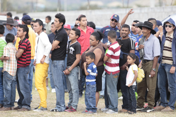 Otro llenazo en Comayagua, afición del Motagua respondió