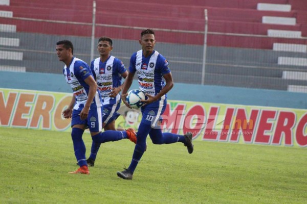 Las dos caras: Alegría y desconsolación de la eliminación del Victoria ante San Juan