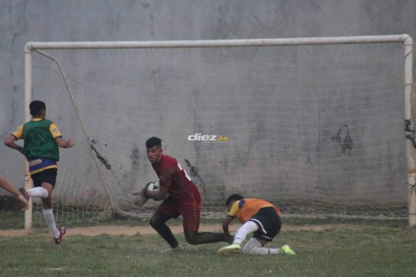 Rambo' de León se roba 'el show' en La Masica: entrenó a niños y dio palabras motivacionales