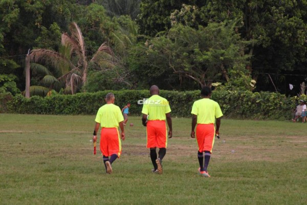 Marvin Chávez revive sus mejores tiempos haciendo fútbol en Sambo Creek