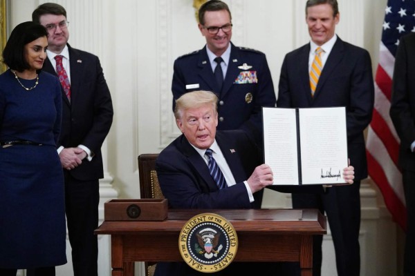 Donald Trump asegura tener pruebas de que el coronavirus se originó en un laboratorio de Wuhan