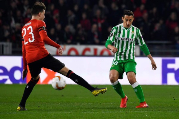 Fotos: La locura de Diego Lainez tras anotar su primer tanto en Europa