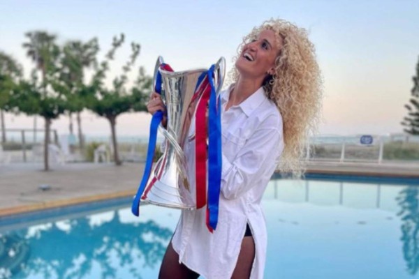 Escándalo: Ex estrella del Barcelona, señalado de haber mandado a golpear a jugadora del PSG