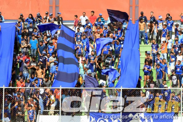 CURIOSO: Un espontáneo en Comayagua y el lugar donde apareció Pinto