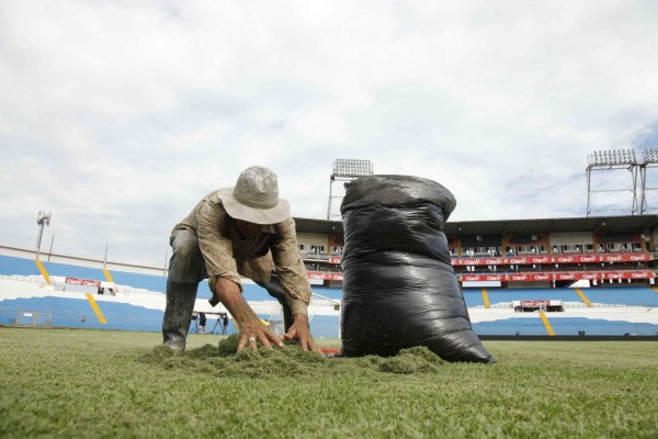 EN FOTOS: Así se vive en San Pedro Sula el Honduras-México
