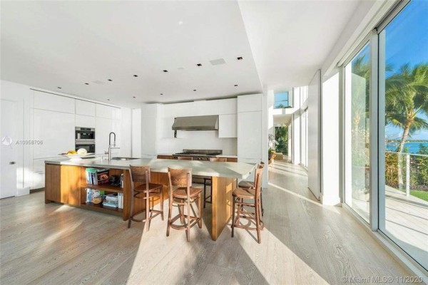 Así es la espectacular mansión donde Messi y Antonela Rocuzzo disfrutan de sus vacaciones