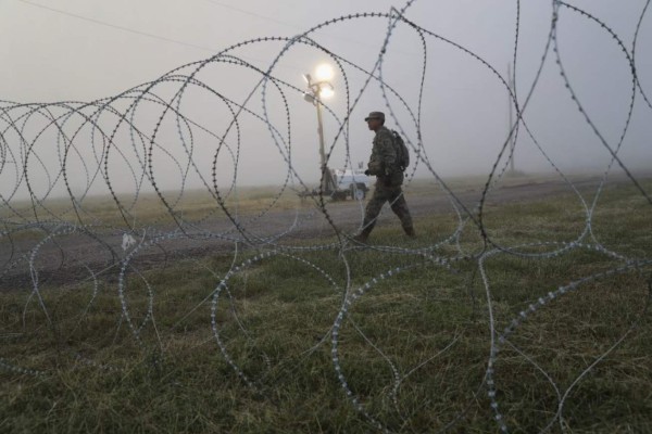 EN FOTOS: Así esperan los militares de EEUU la caravana de migrantes